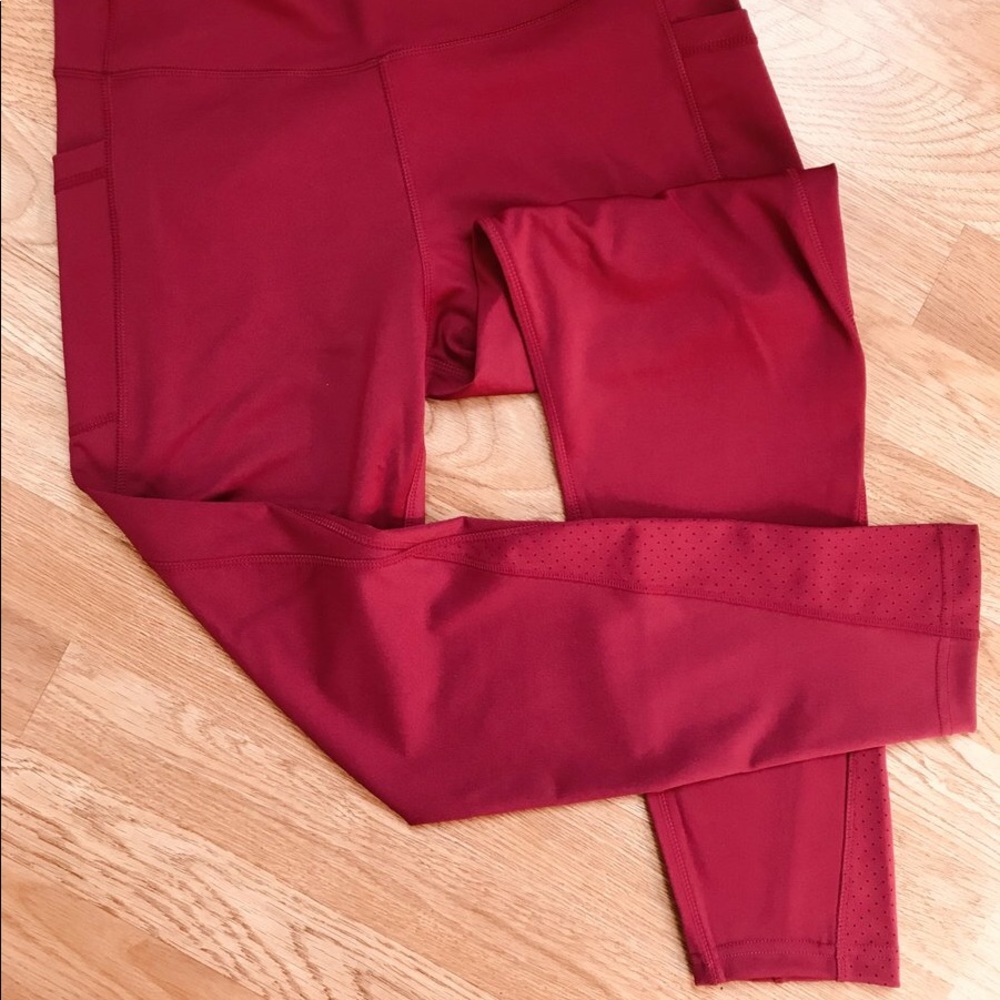 Women’s Adrienne Vittadini leggings